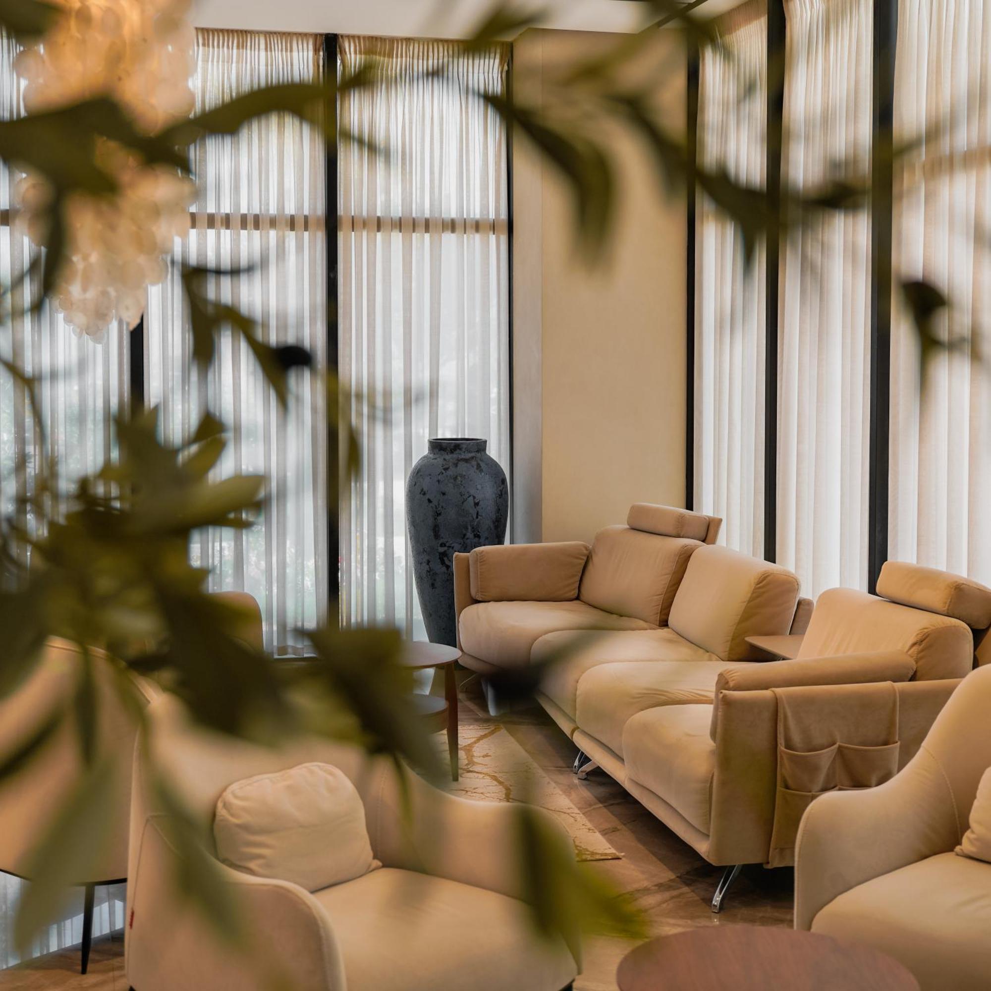 Supreme Hotel Голем Экстерьер фото