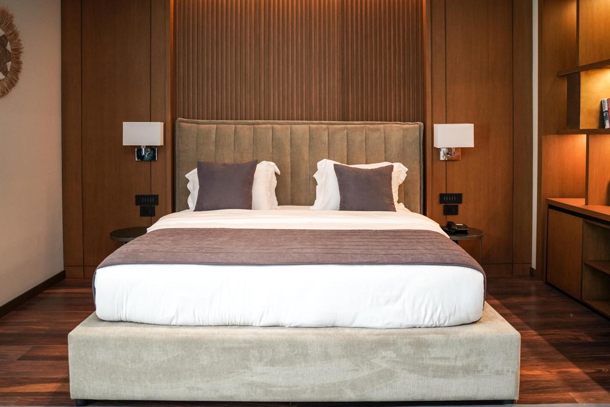 Supreme Hotel Голем Экстерьер фото